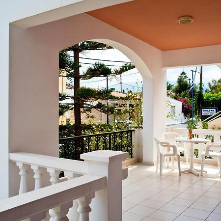Captain Michalis Apartments Galatás 외부 사진