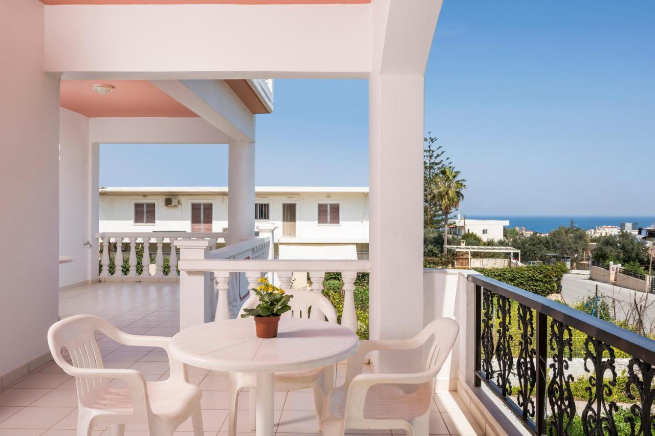 Captain Michalis Apartments Galatás 외부 사진