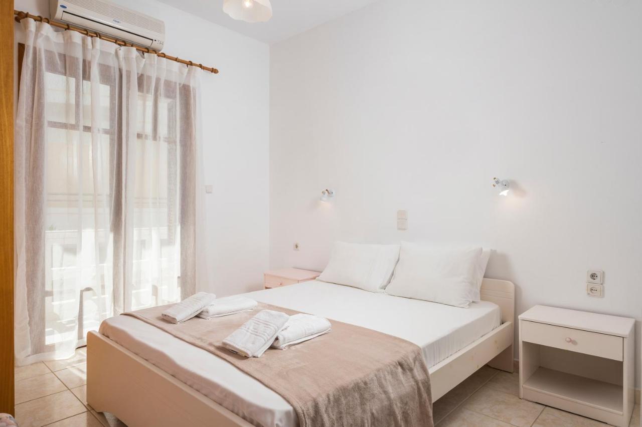 Captain Michalis Apartments Galatás 외부 사진