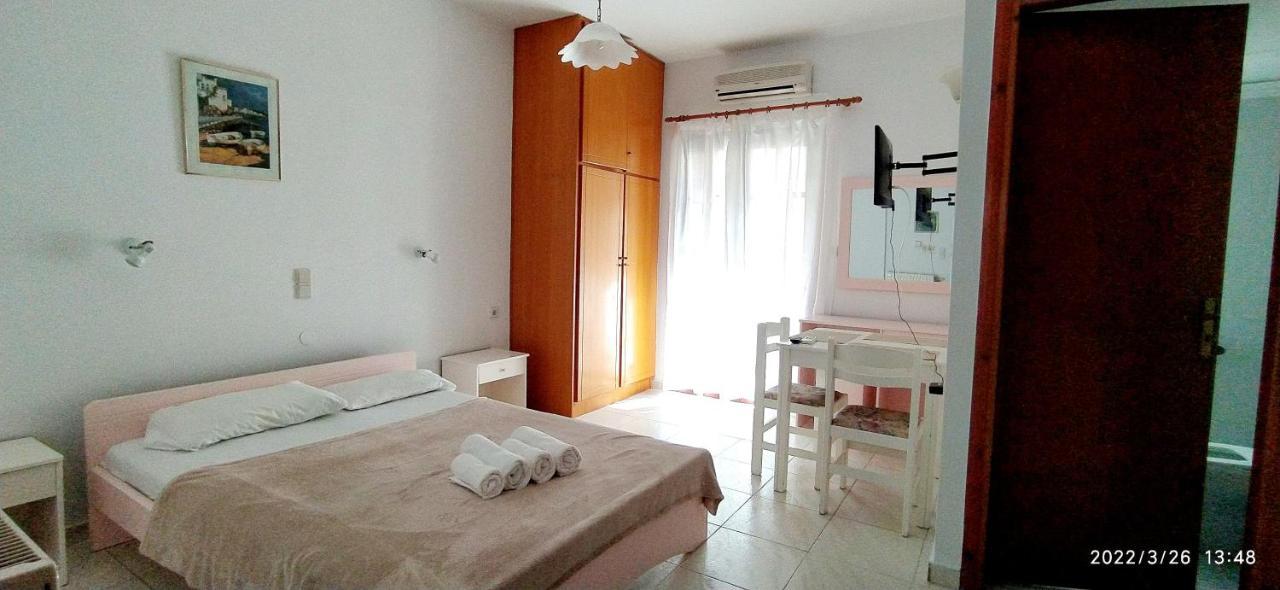 Captain Michalis Apartments Galatás 외부 사진