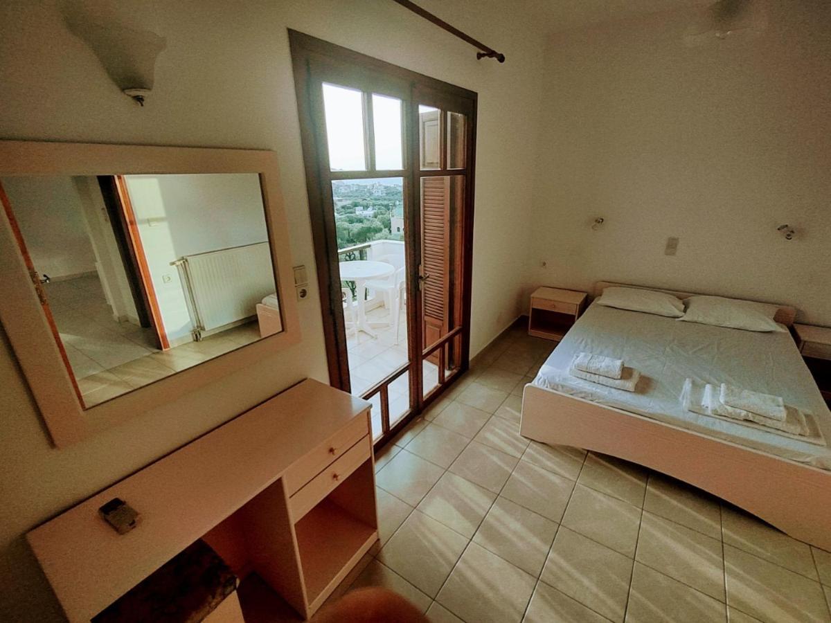 Captain Michalis Apartments Galatás 외부 사진
