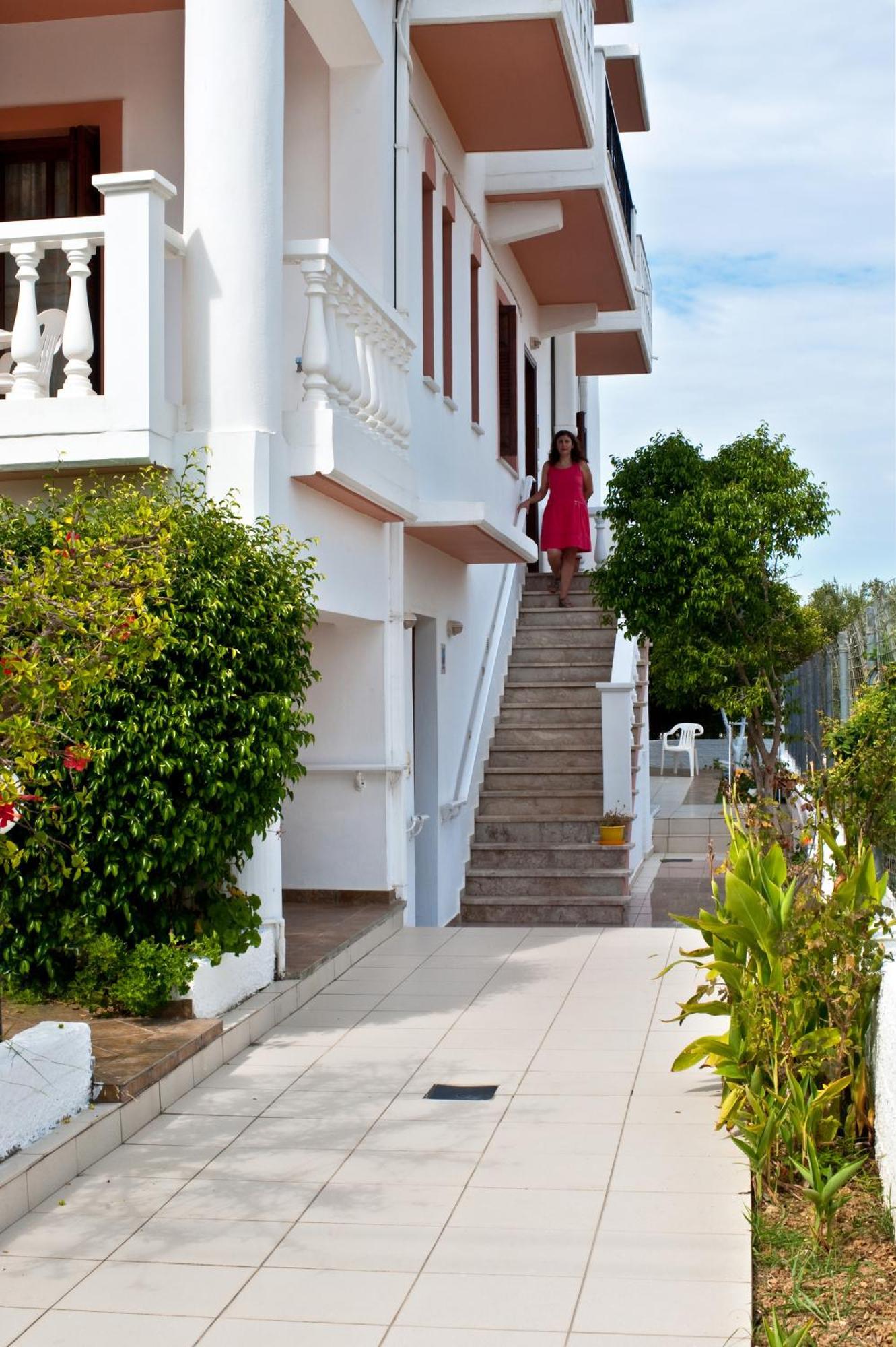 Captain Michalis Apartments Galatás 외부 사진