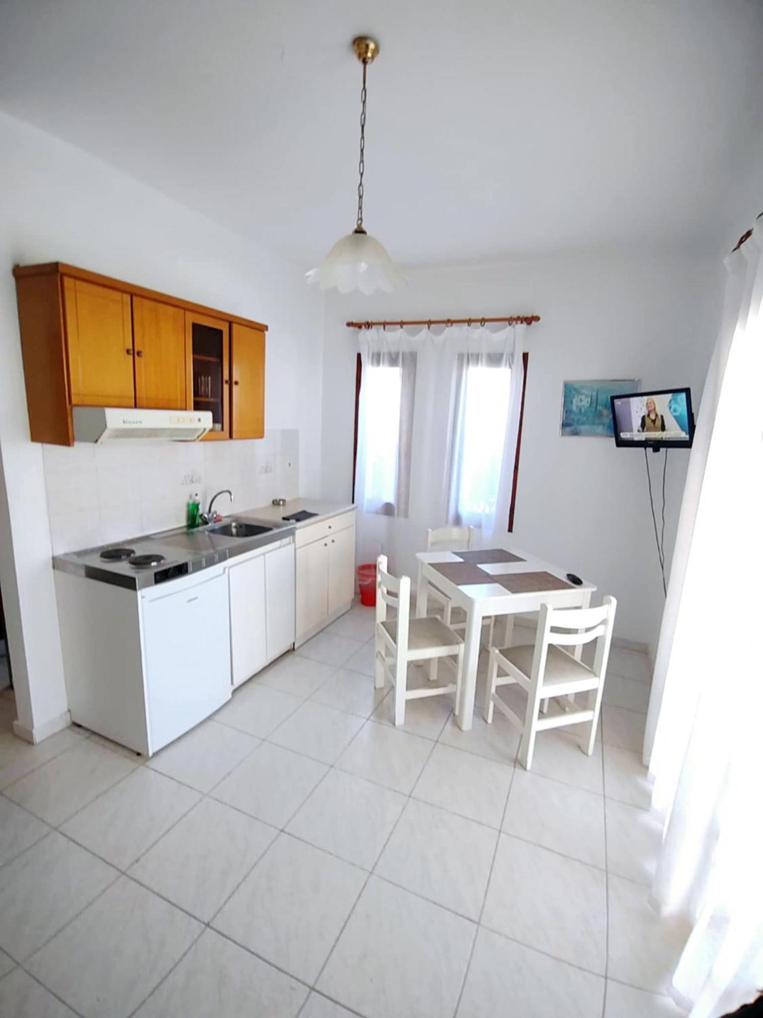 Captain Michalis Apartments Galatás 외부 사진