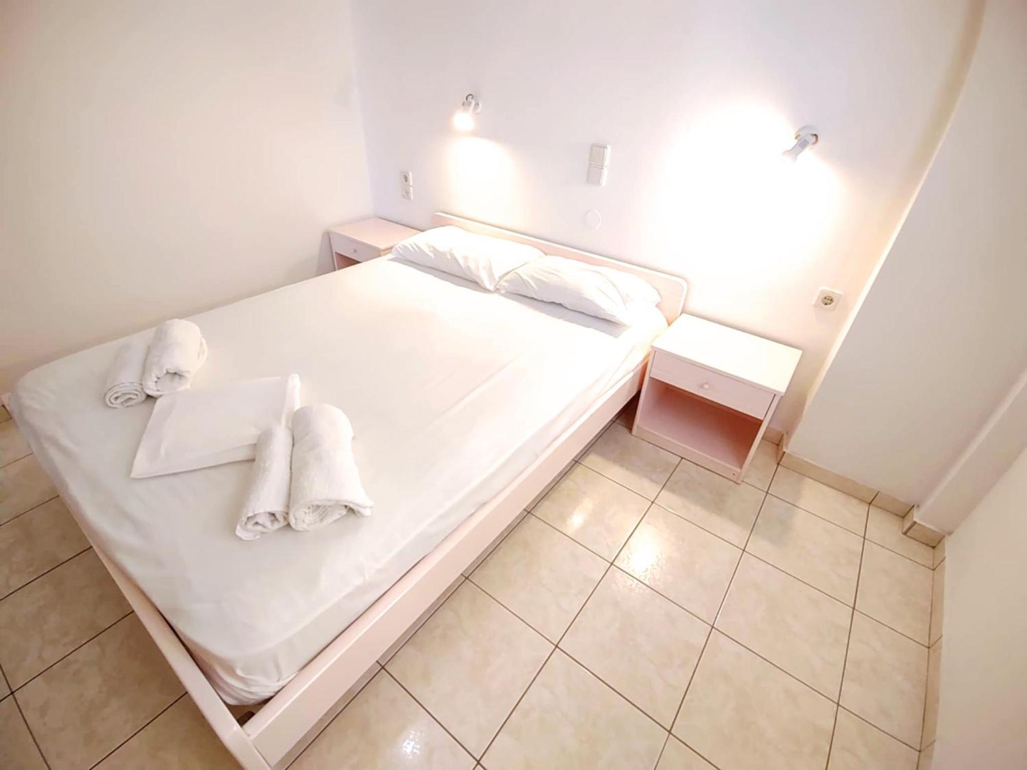 Captain Michalis Apartments Galatás 외부 사진