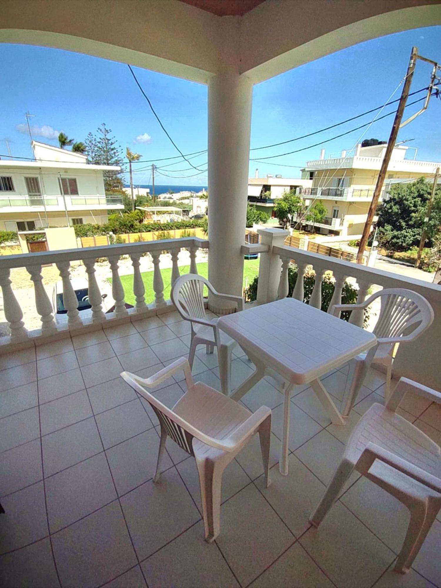 Captain Michalis Apartments Galatás 외부 사진