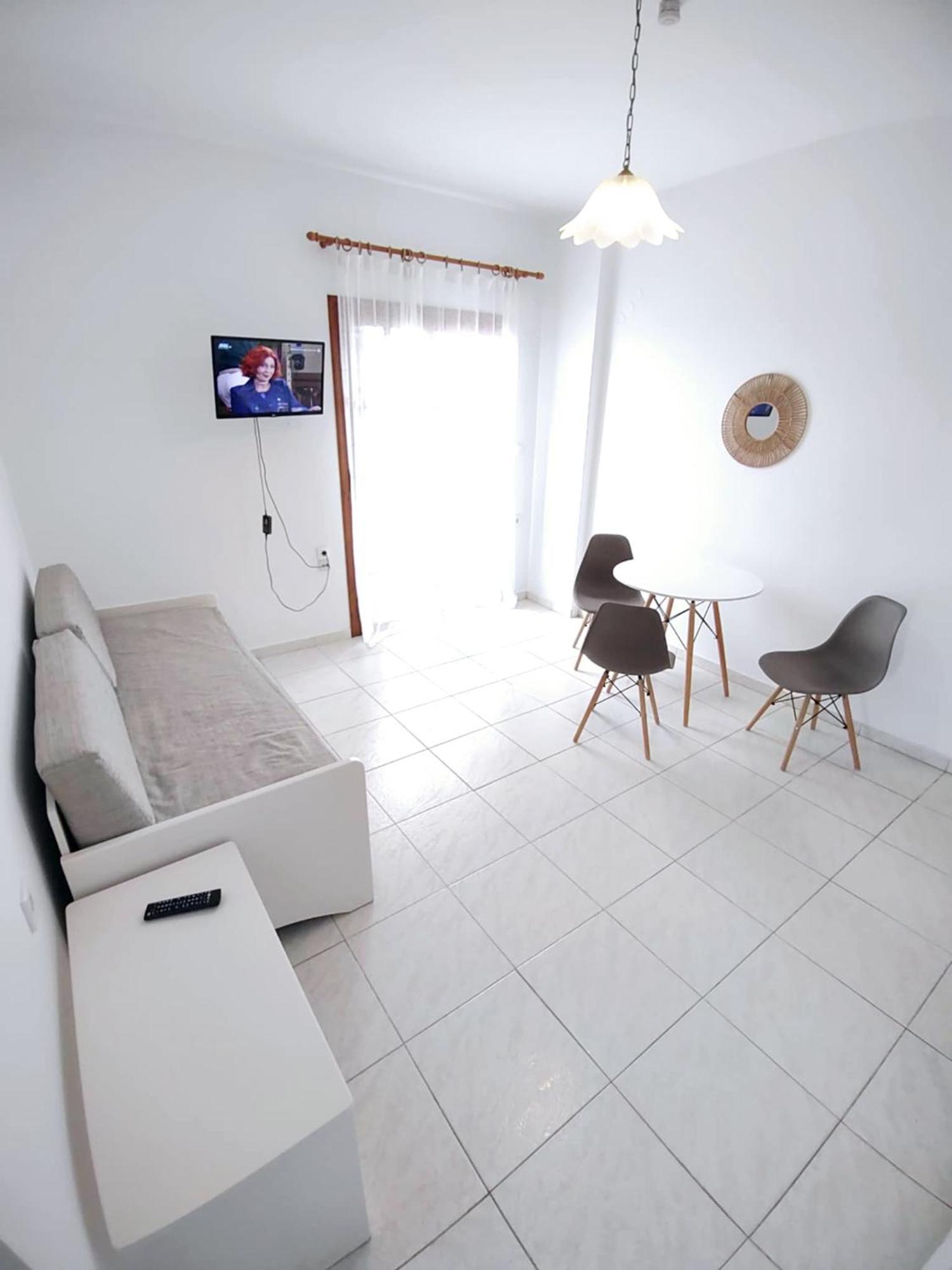 Captain Michalis Apartments Galatás 외부 사진